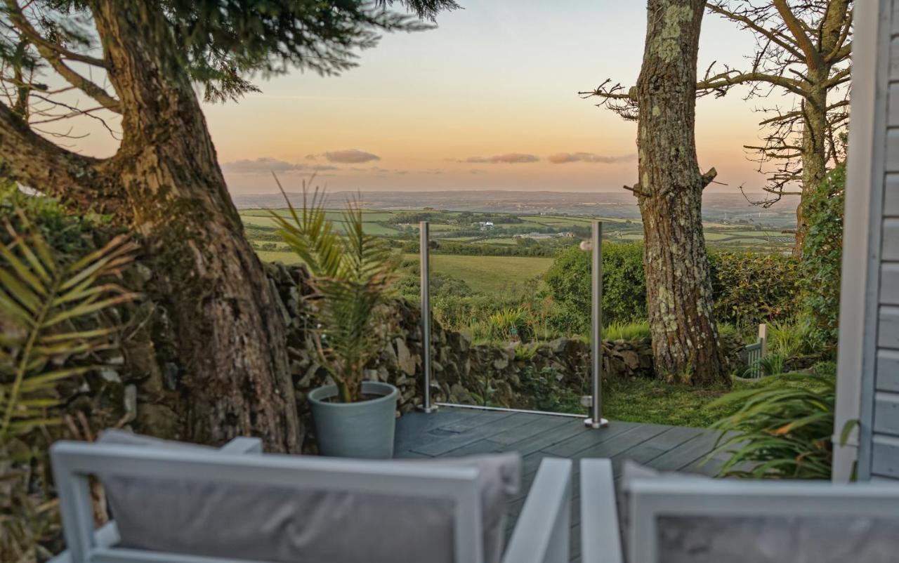 Scandi Cabin On A Hill, With Stunning Panoramic Views Ludgvan Εξωτερικό φωτογραφία