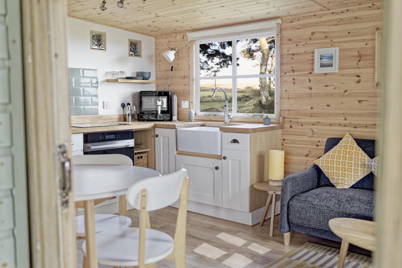 Scandi Cabin On A Hill, With Stunning Panoramic Views Ludgvan Εξωτερικό φωτογραφία